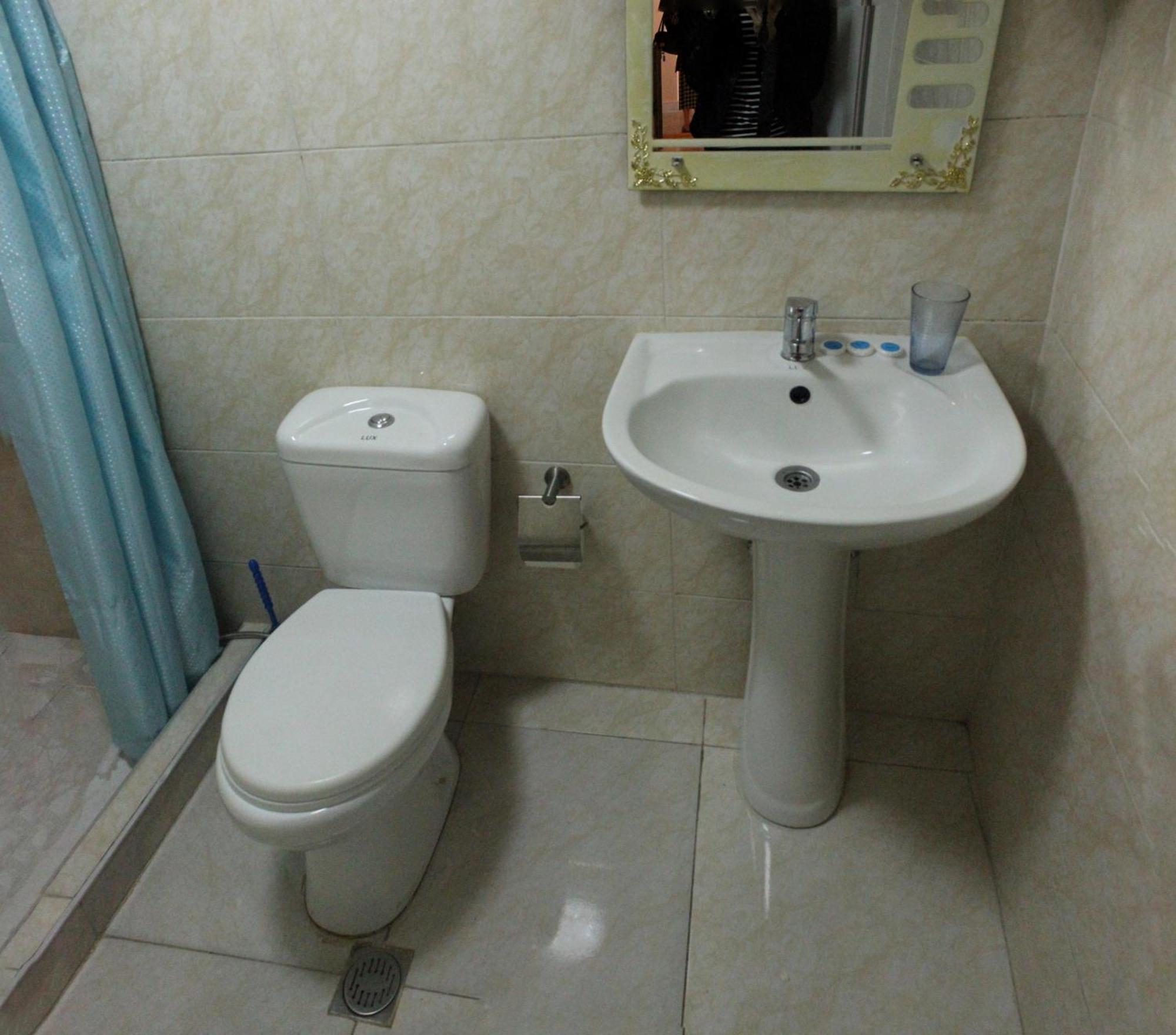 Hotel Tao Batumi Phòng bức ảnh